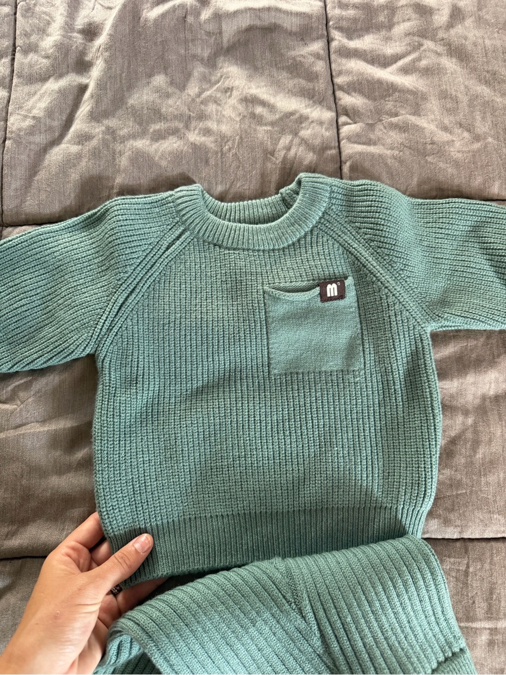 BABY SWEATER SET - Picture 9 of 9
